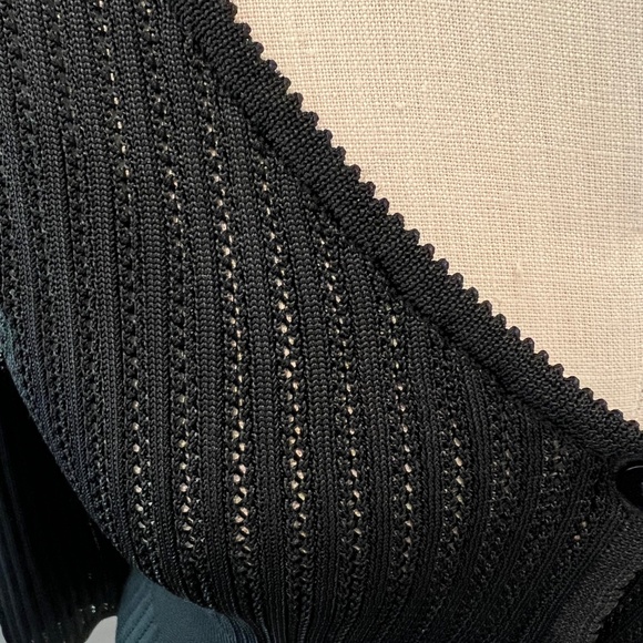 Crochet Laundry, by Shelli Segal Black Sweater, Size - Picture 2 of 5